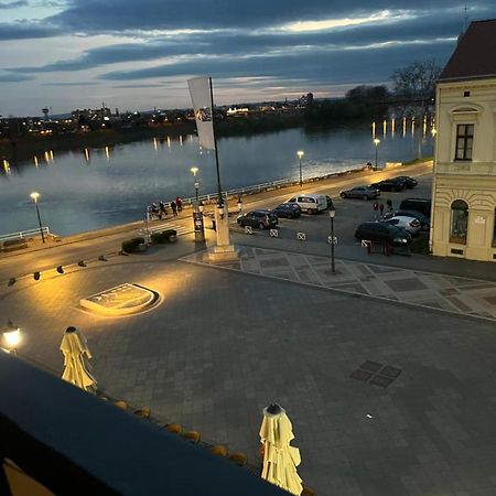 Apartman Loft 72 Slavonski Brod Exterior foto